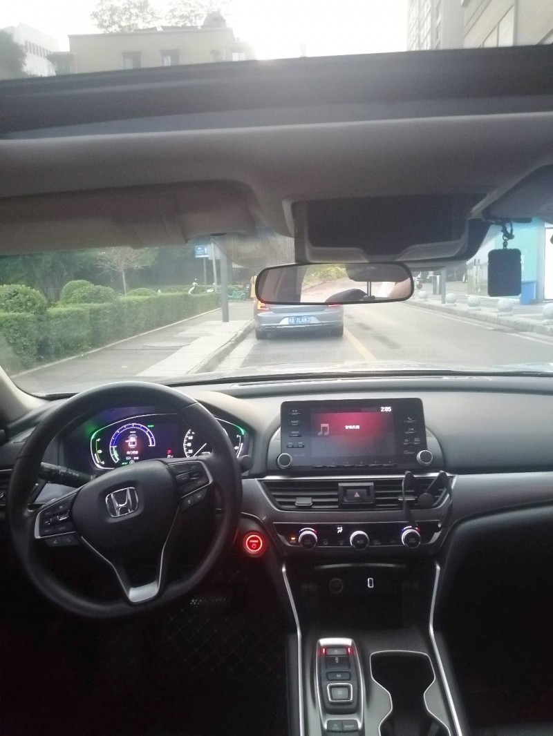 成都19年本田雅阁9