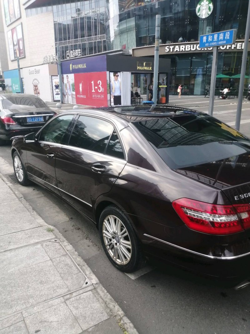成都12年奔驰E3
