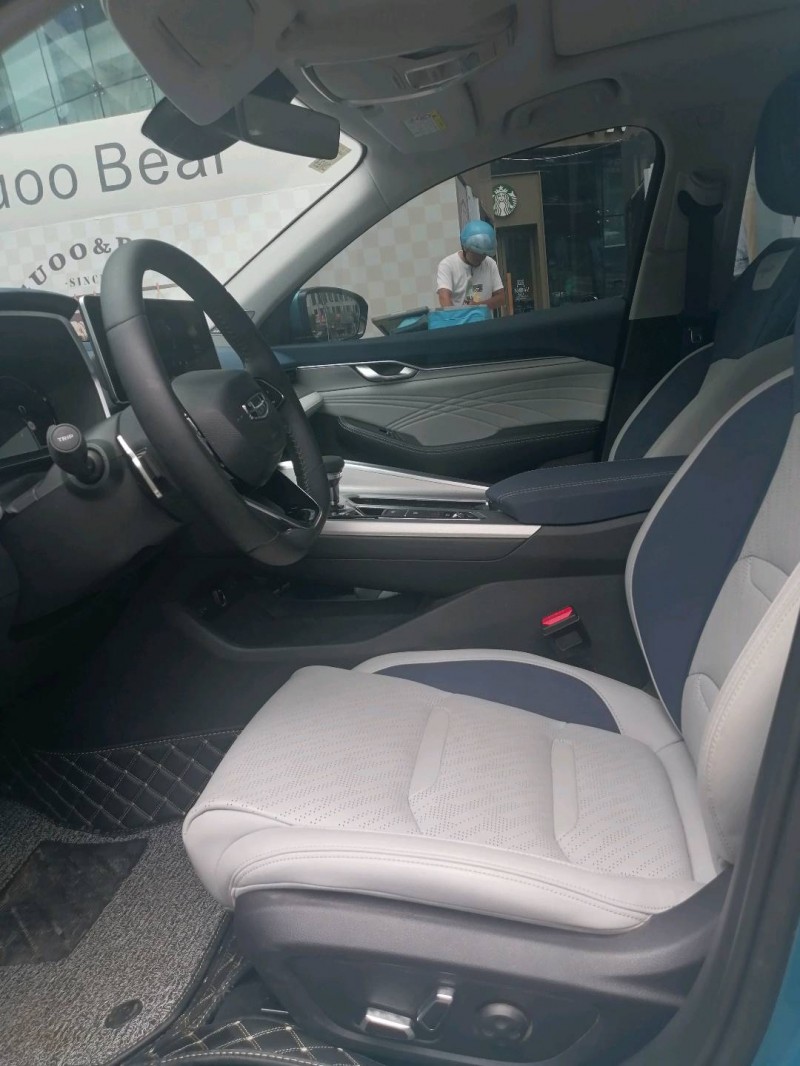 成都21年吉利星瑞7