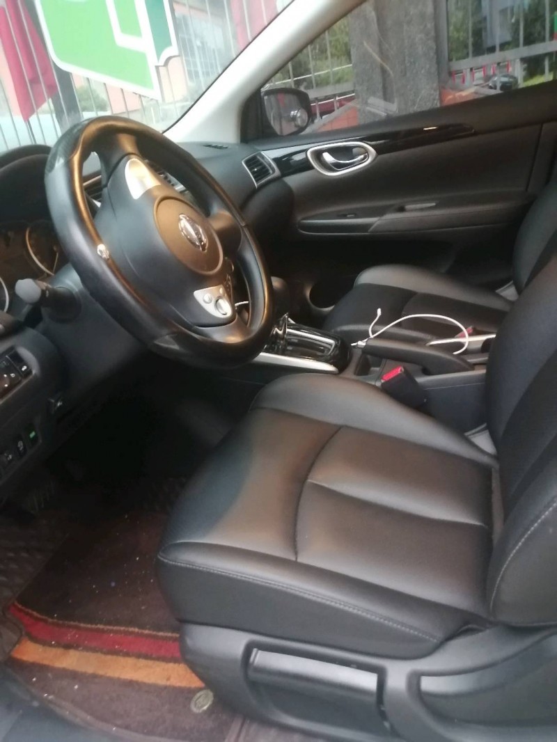 成都23年日产轩逸7