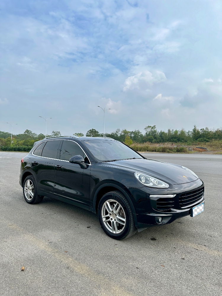 佛山15年保时捷卡宴3