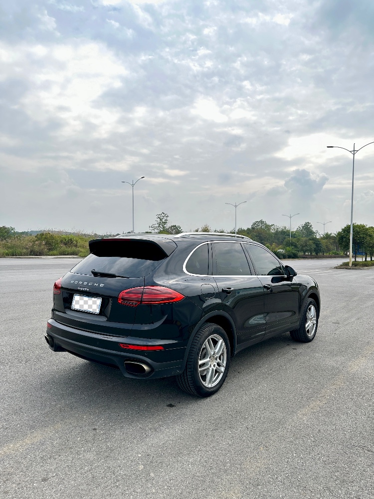 佛山15年保时捷卡宴8