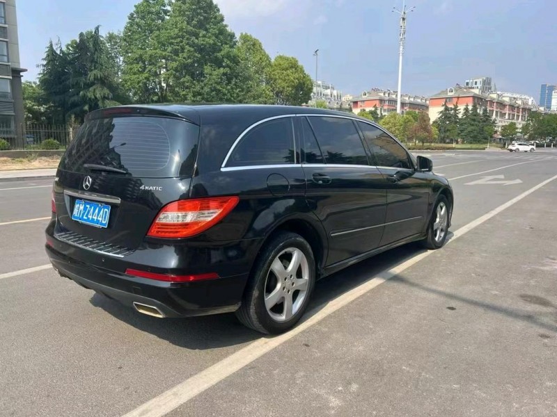 枣庄14年奔驰R3