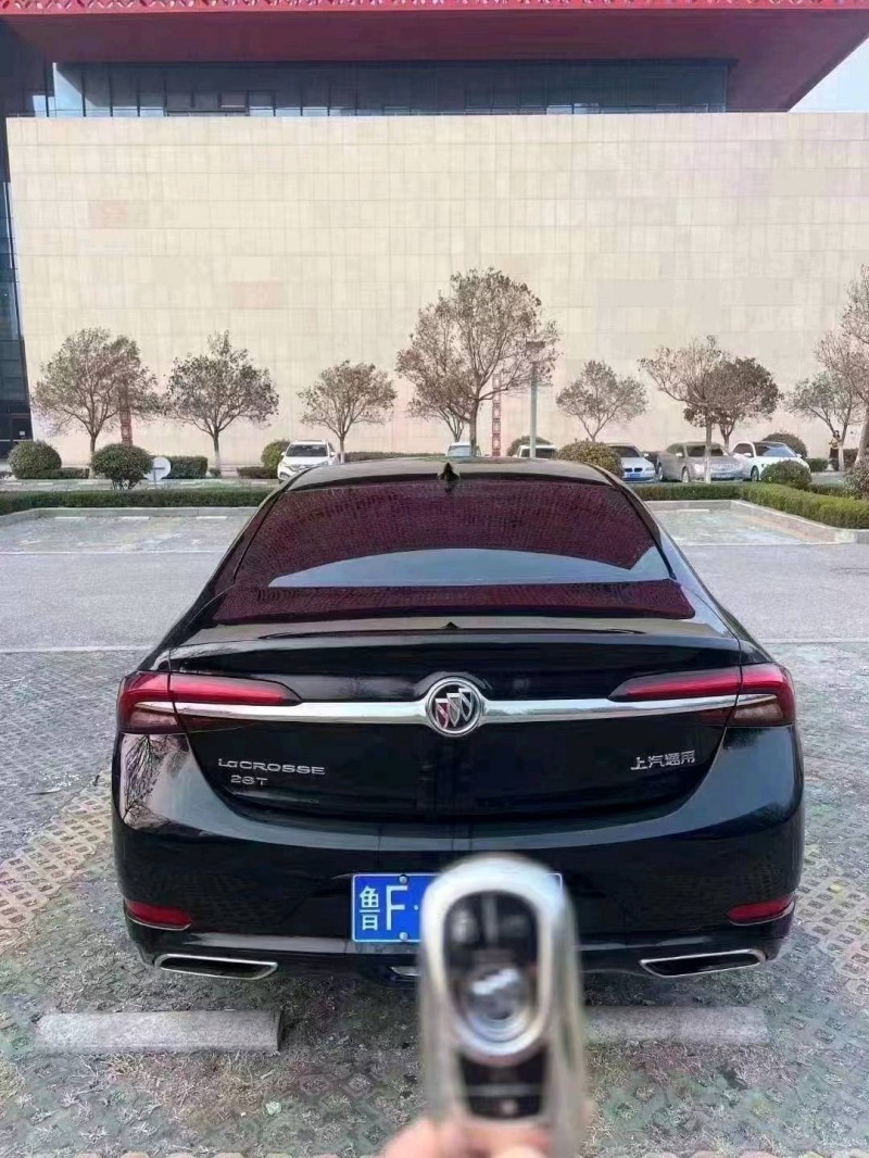 东营20年别克君越4