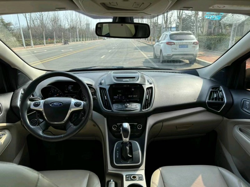 青岛13年福特翼虎4