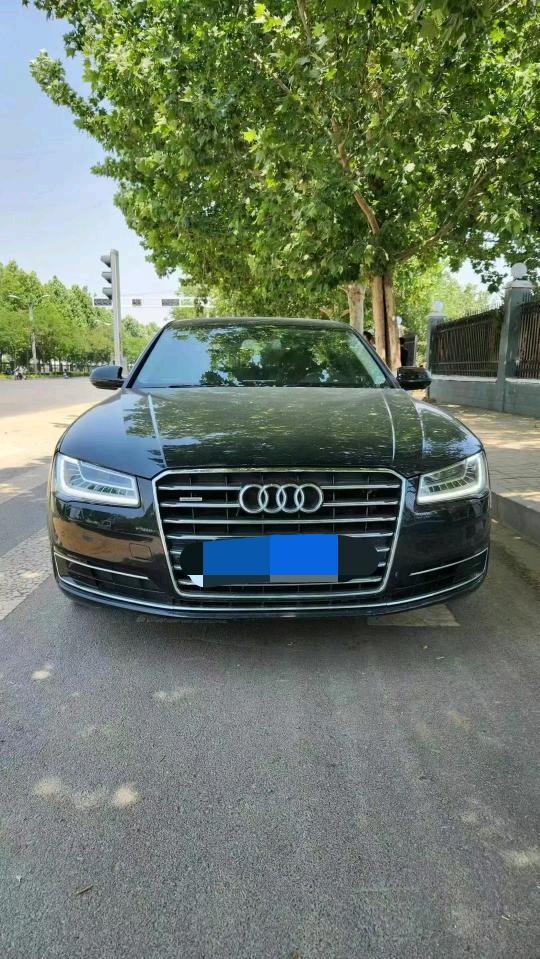 东营17年奥迪A8L1