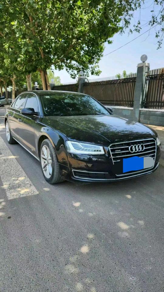 东营17年奥迪A8L2