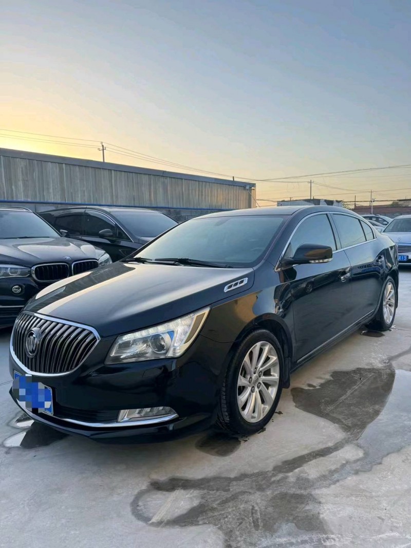 青岛13年别克君越2