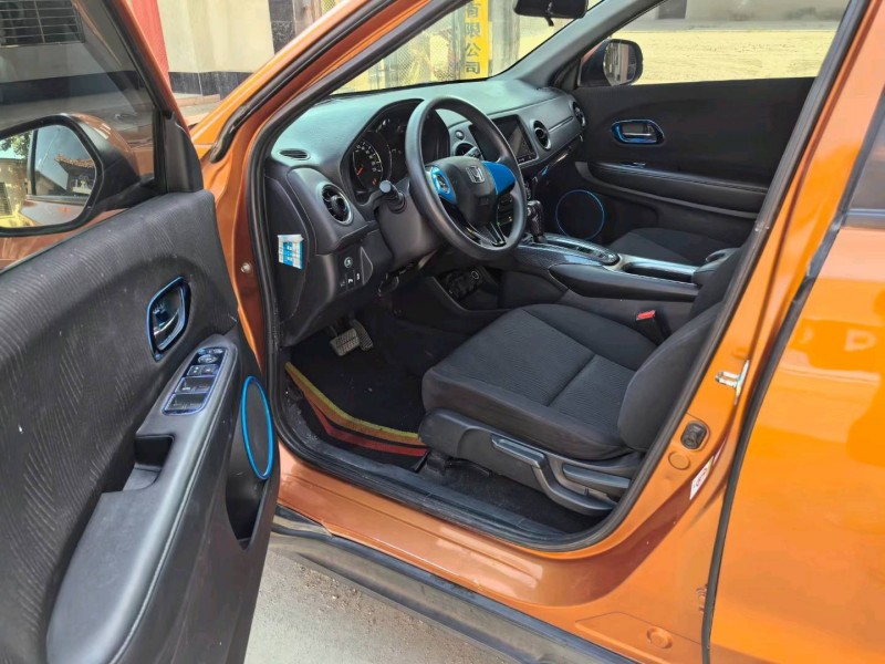 保定16年本田XRV6