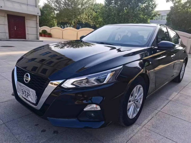 保定20年日产天籁2