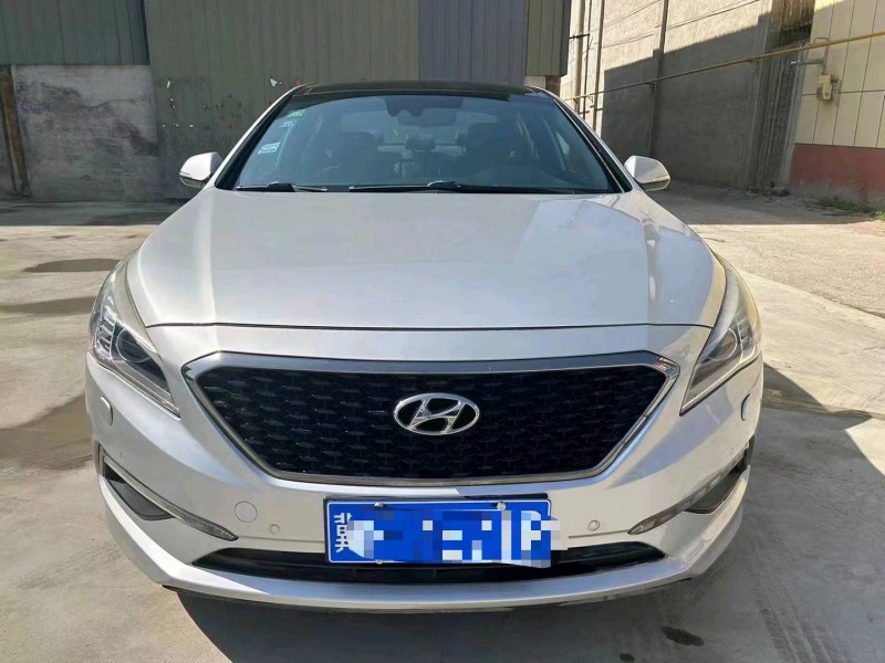 保定16年现代索纳塔九1