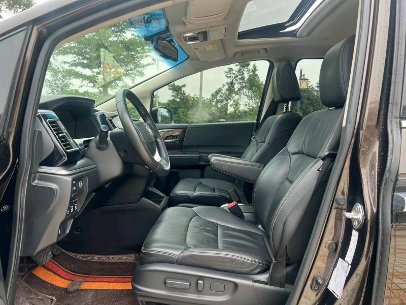 汕头18年本田艾力绅4