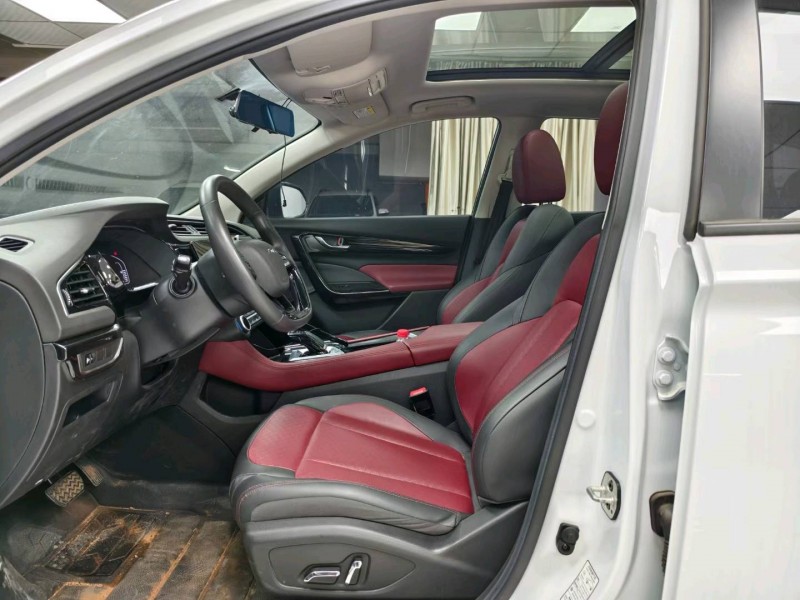 成都23年东风AX7pro6