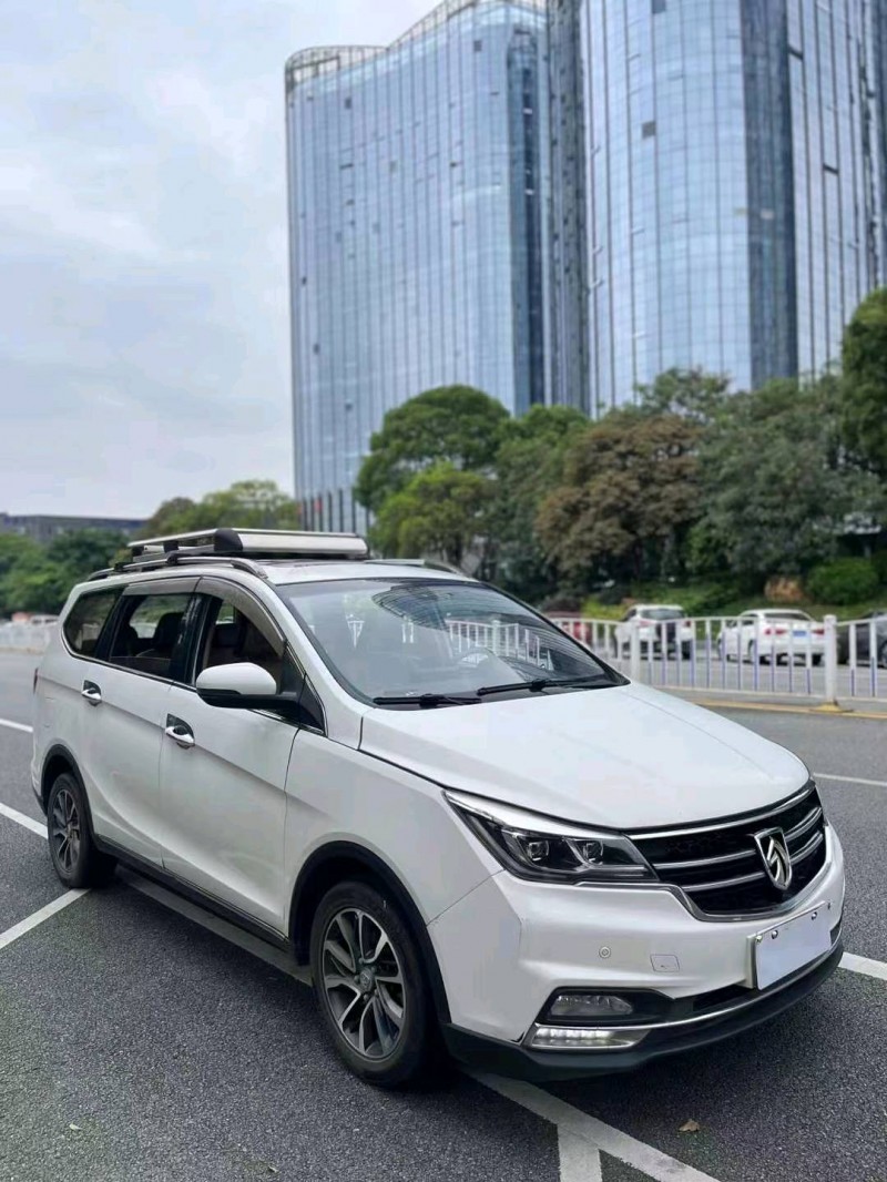 徐州18年寶駿7303