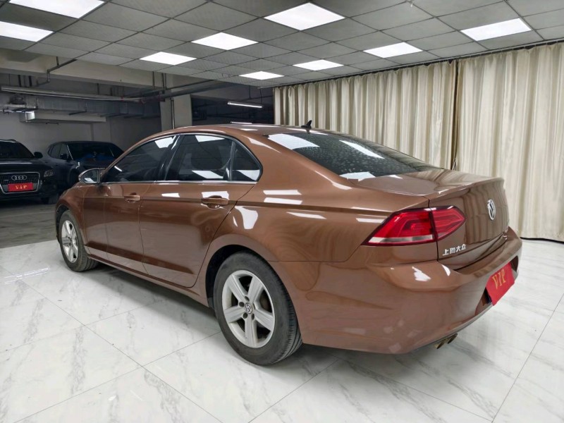 成都16年大众凌渡8