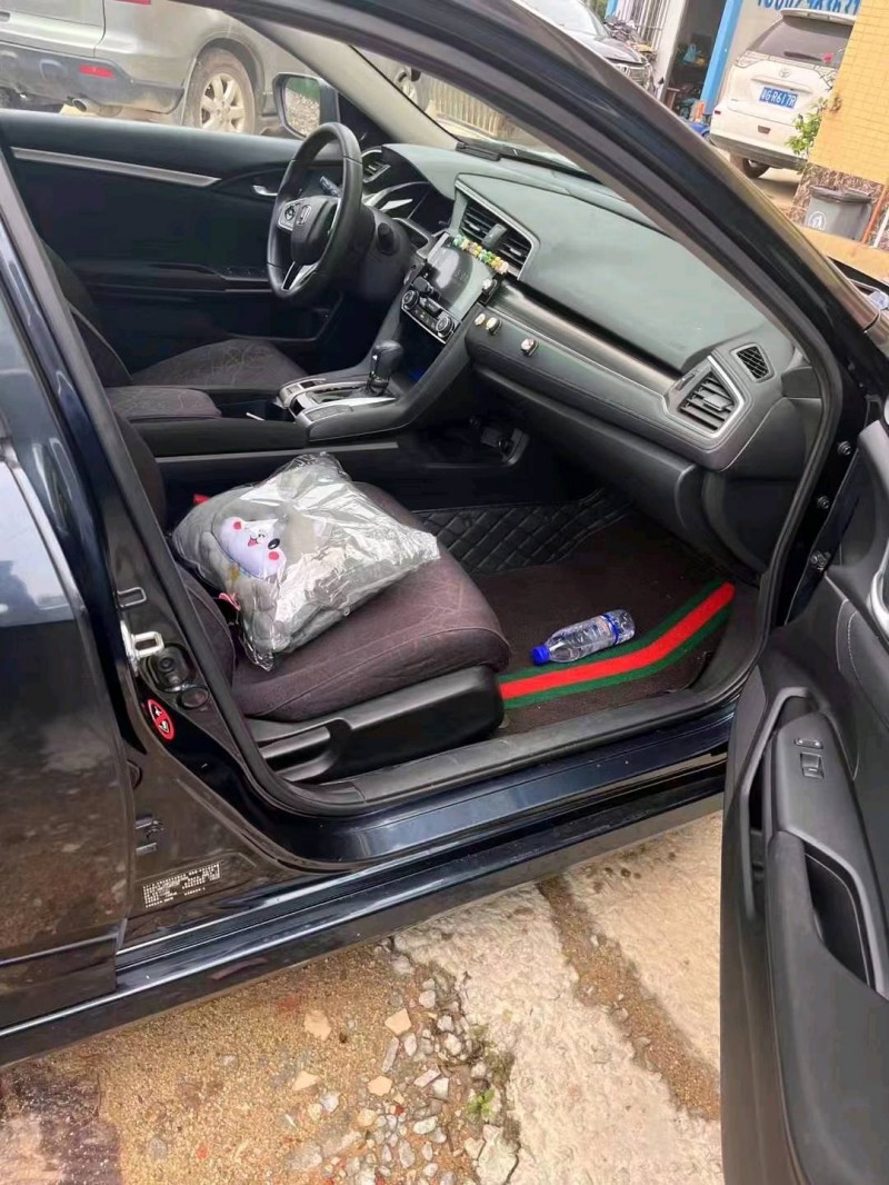 广州20年本田思域5