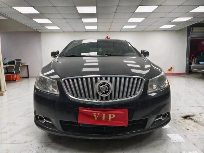 成都11年别克君越1