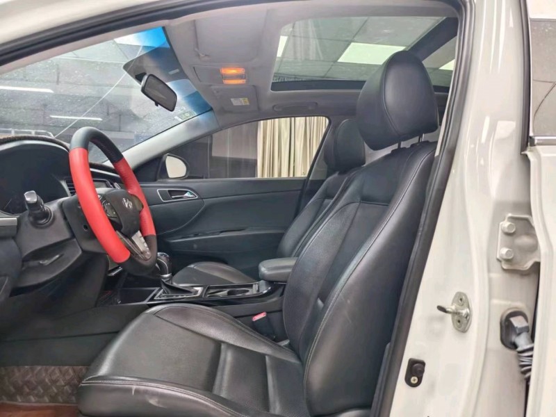 成都17年现代名图5