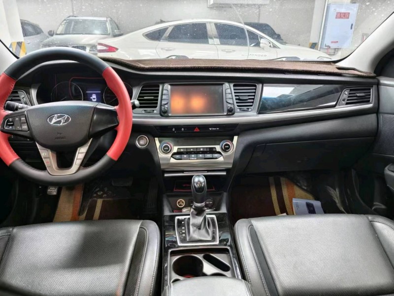 成都17年现代名图6