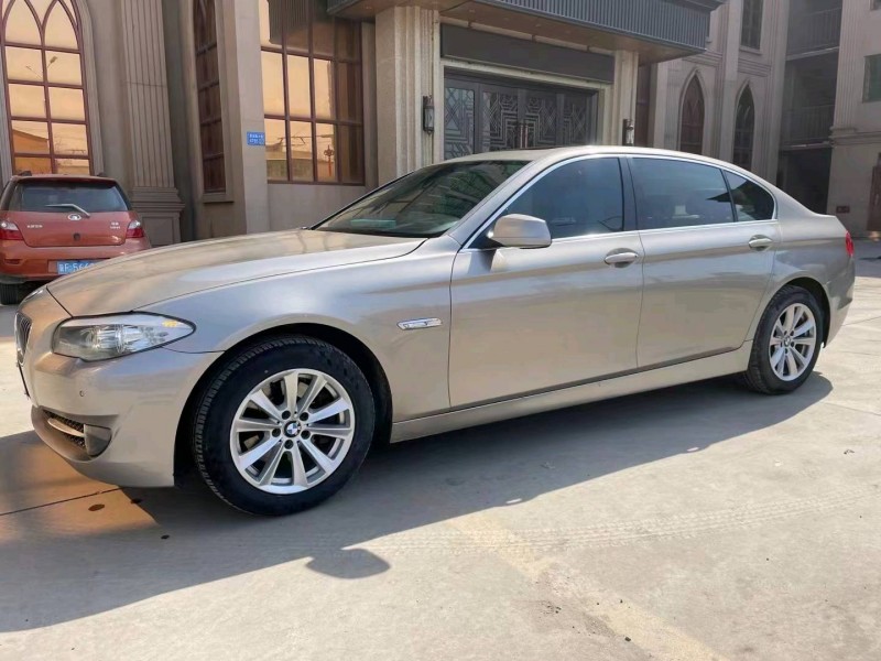 保定12年宝马5系3