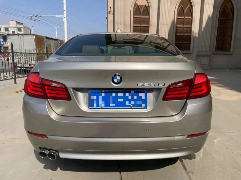 保定12年宝马5系9