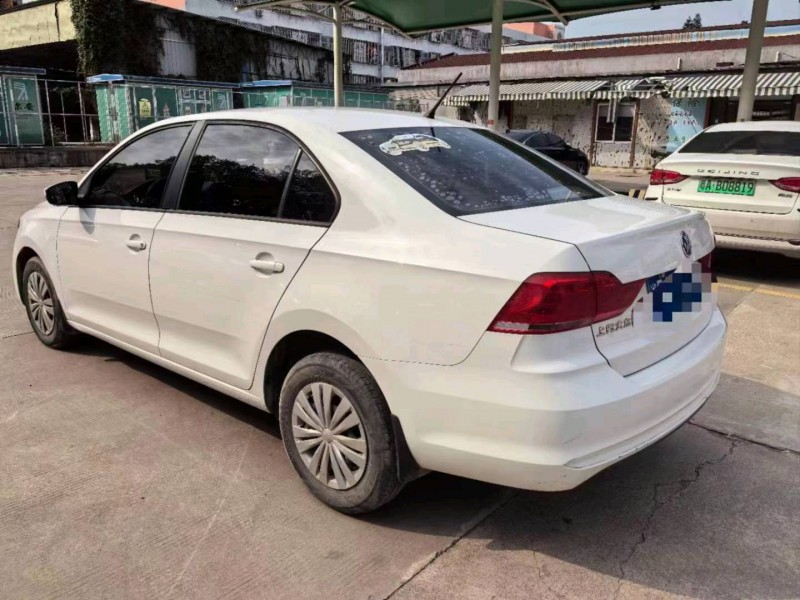 长沙20年大众桑塔纳8