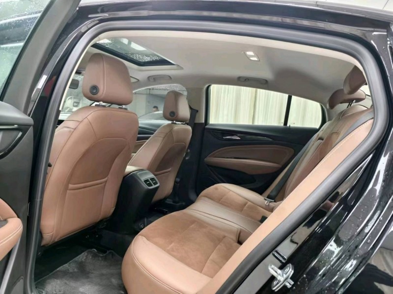 成都23年别克君威4