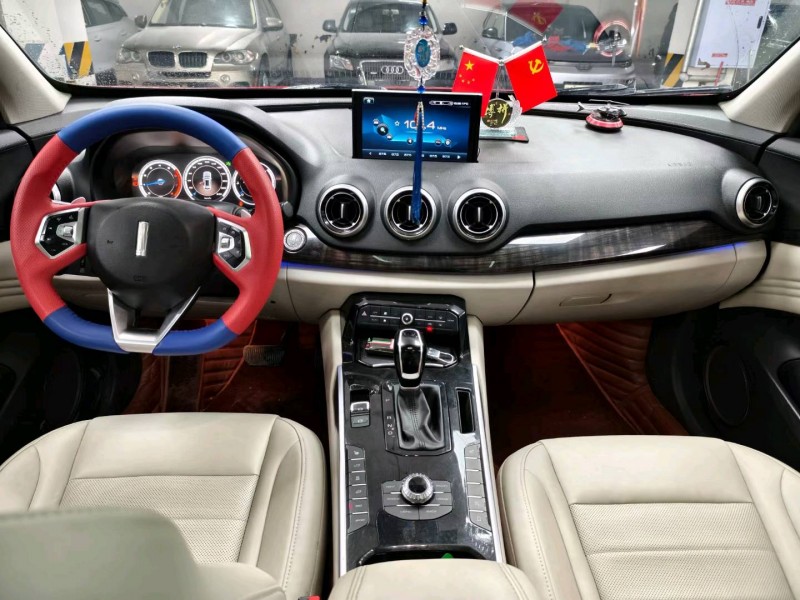 成都17年长城汽车WEY VV76