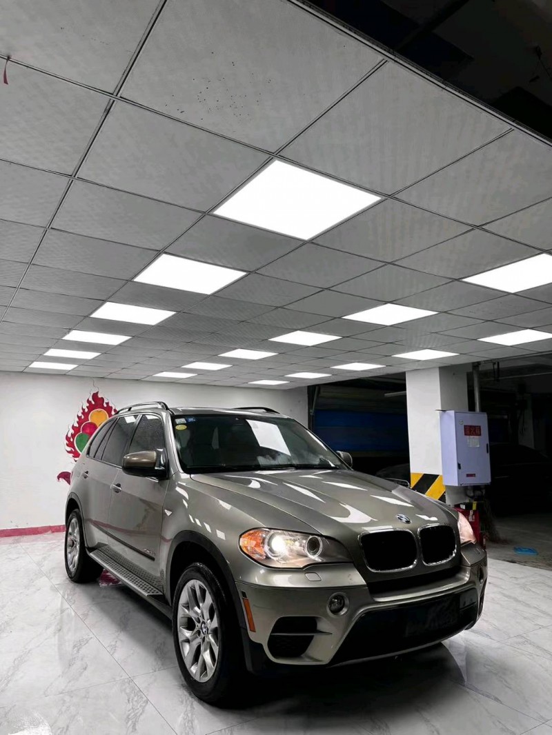 成都12年宝马X52