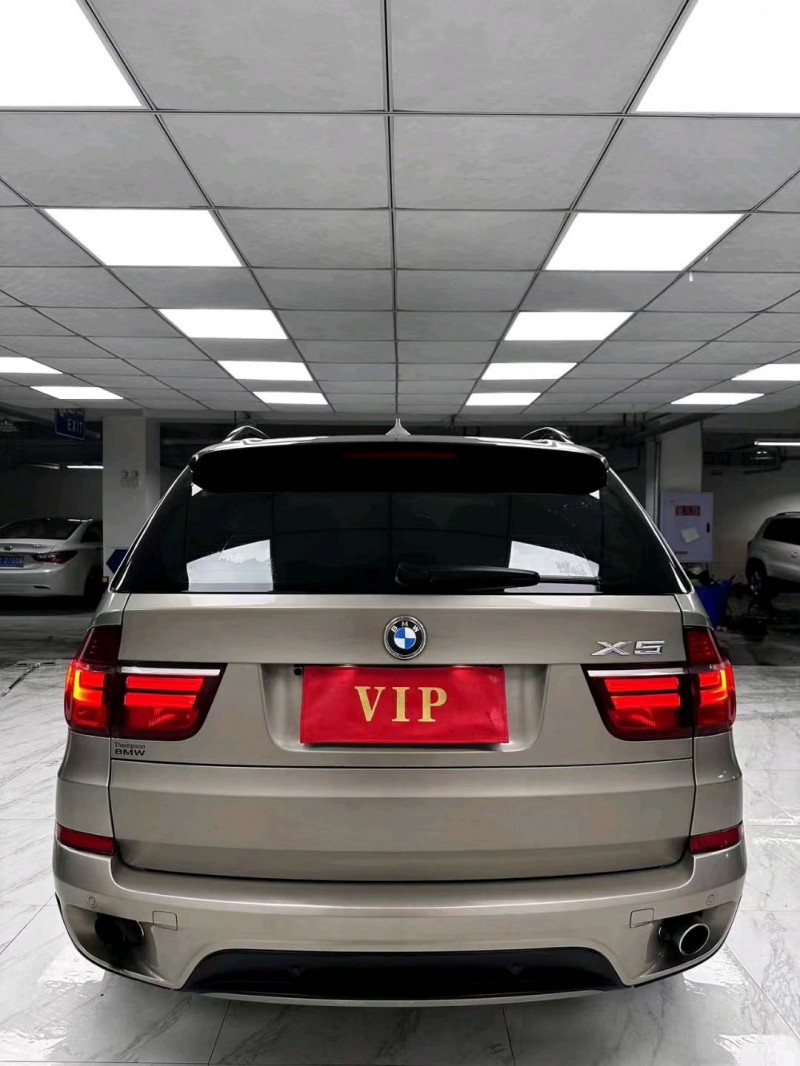 成都12年宝马X59