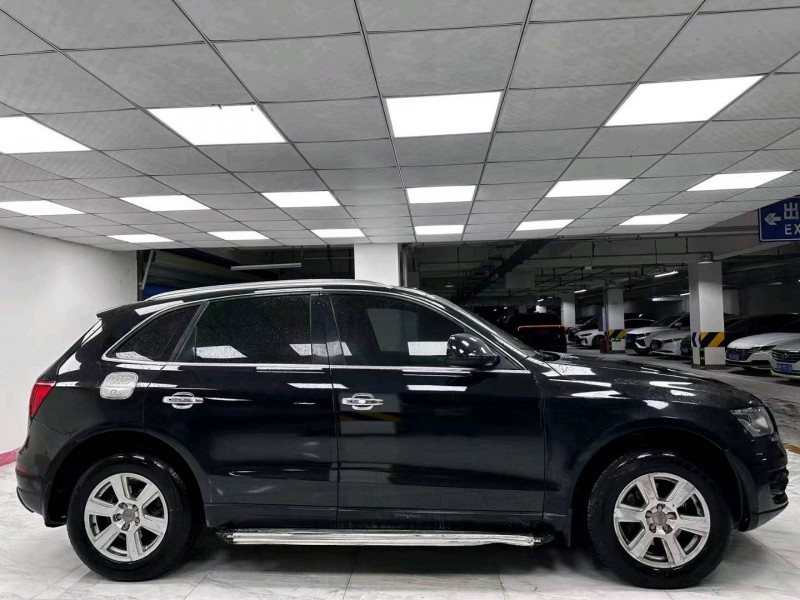 成都12年奥迪Q57