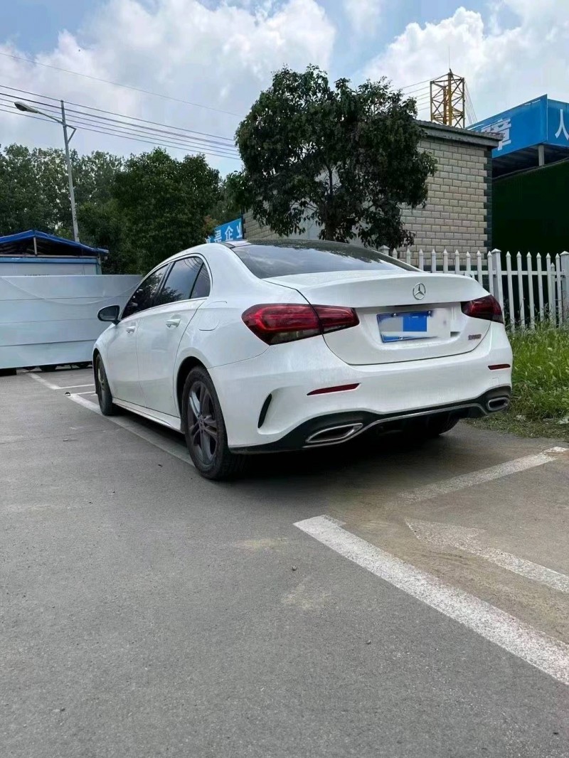 东营21年奔驰A4