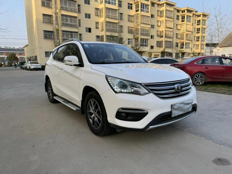 徐州18年比亚迪宋2