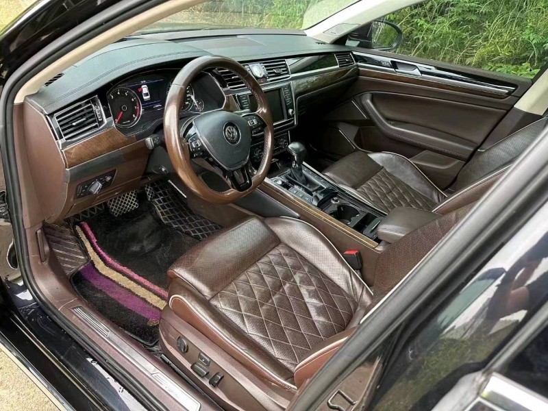 潍坊19年大众辉昂3