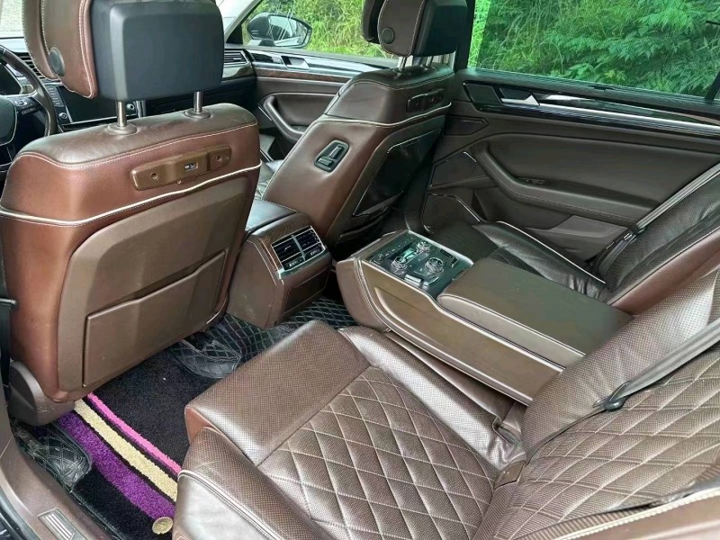 潍坊19年大众辉昂5