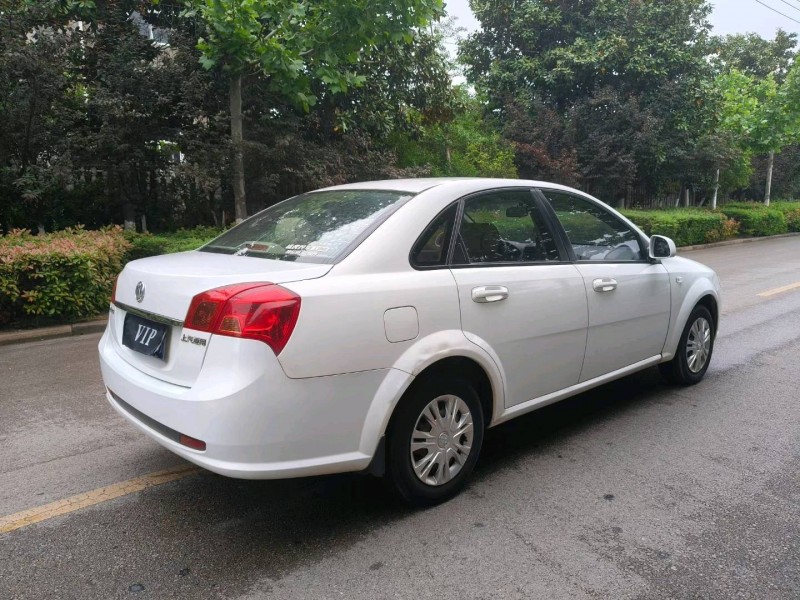 徐州17年别克凯越3