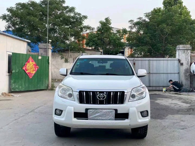 济宁13年丰田普拉多1