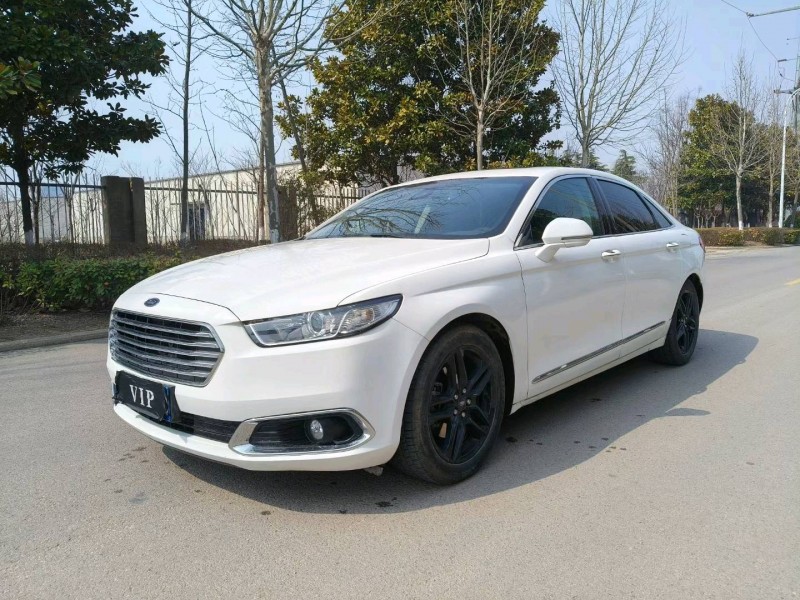 徐州17年福特金牛座7