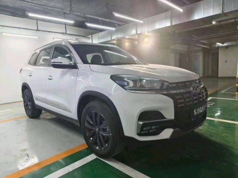 成都24年奇瑞瑞虎82