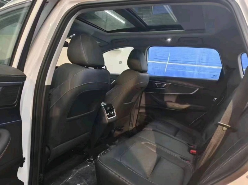 成都24年奇瑞瑞虎84