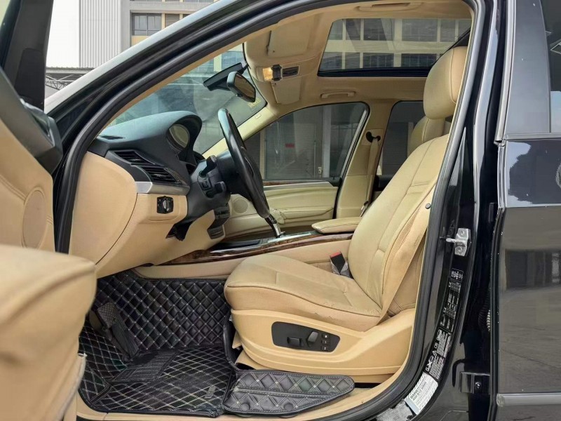 佛山13年宝马X55