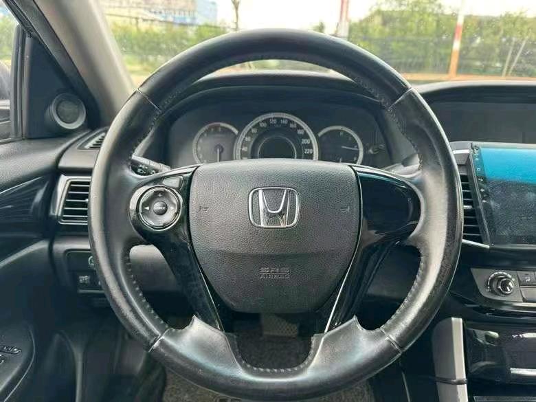 佛山16年本田雅阁6