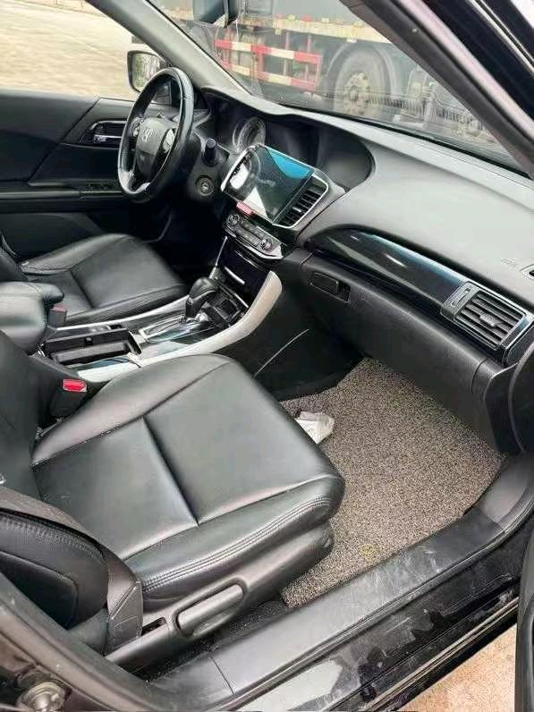 佛山16年本田雅阁7