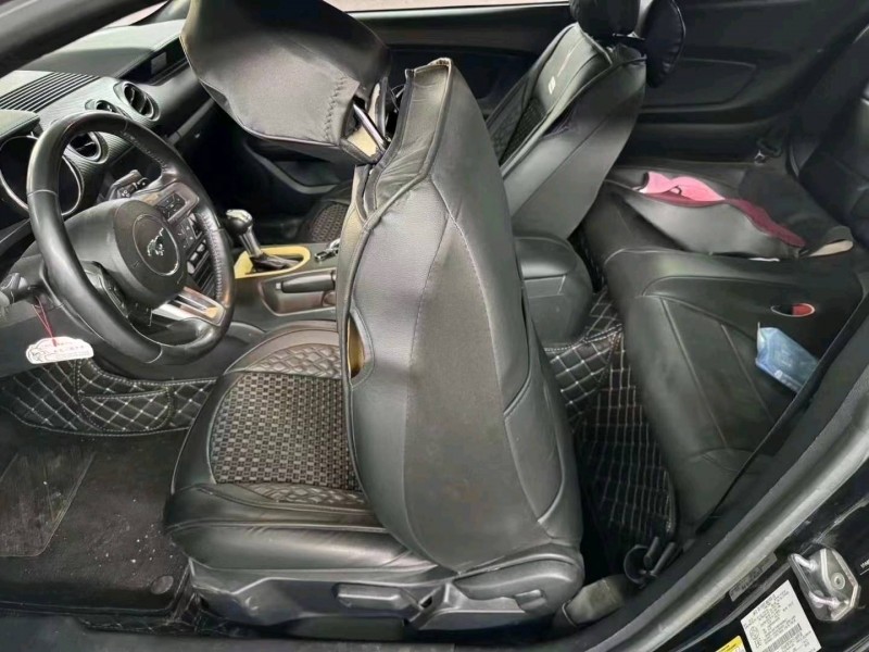 东营19年福特野马8