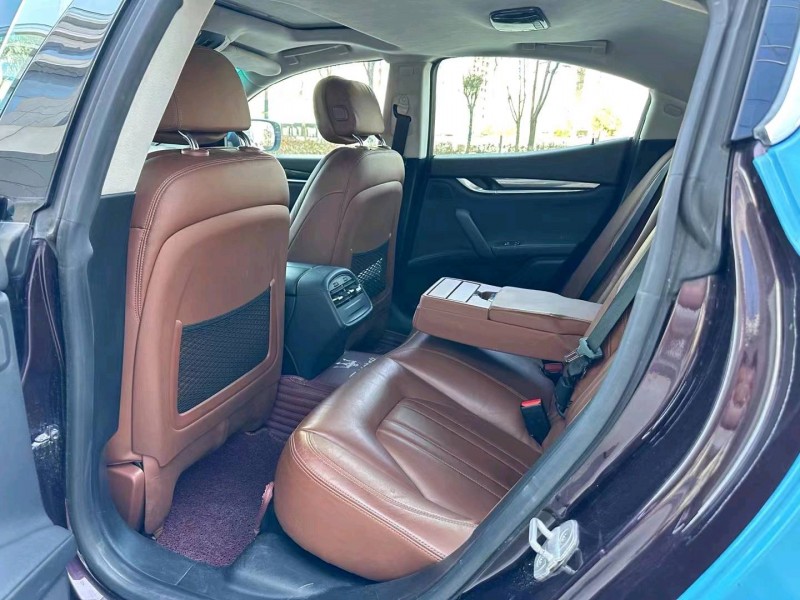 东营14年玛莎拉蒂Ghibli5