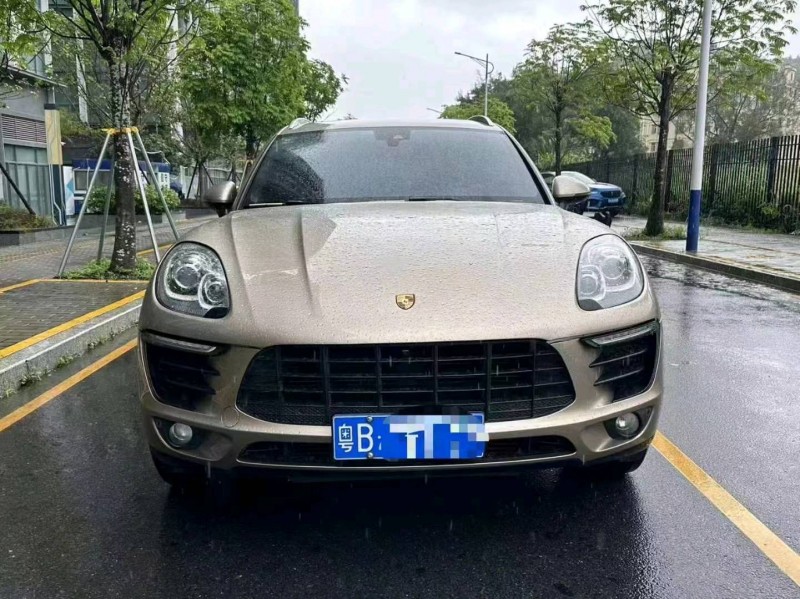 汕头18年保时捷Macan1