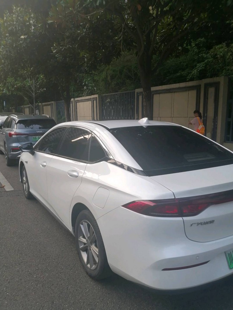 成都23年传祺埃安S5805