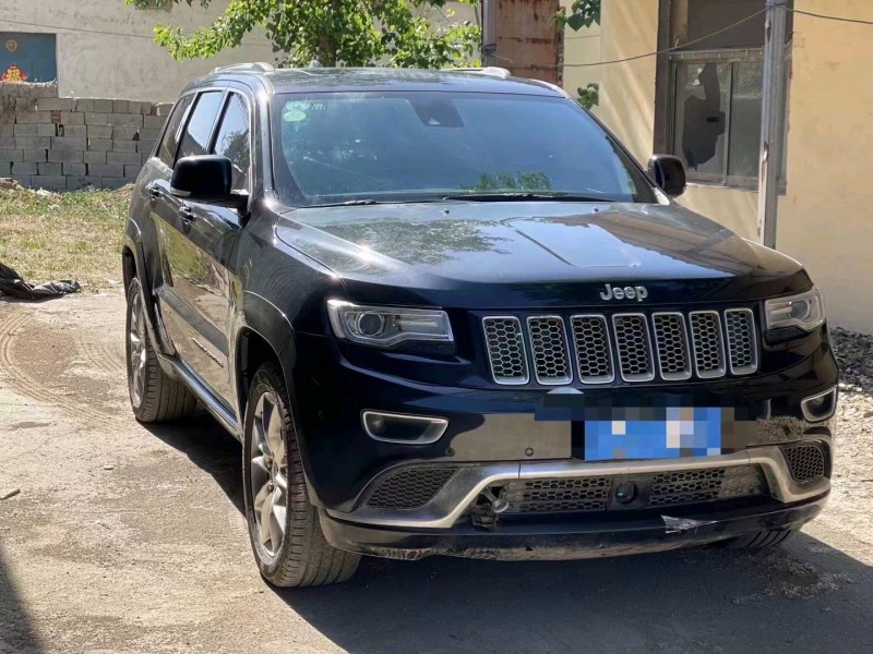 菏泽17年Jeep大切诺基2
