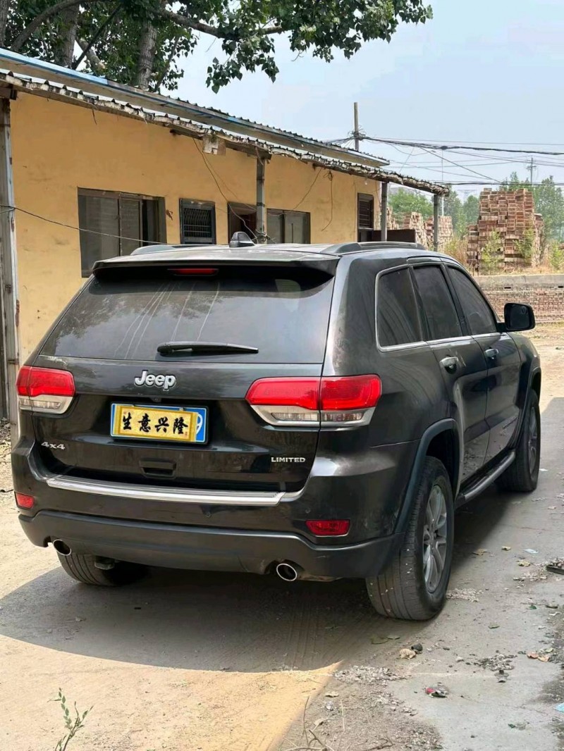 菏泽16年Jeep大切诺基4