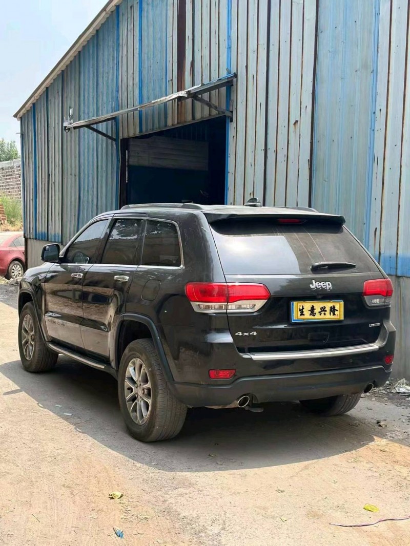 菏泽16年Jeep大切诺基8